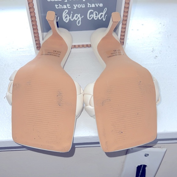 Shoe#6 - Picture 3 of 3